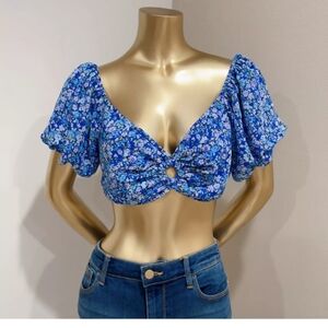 Wild Fable blue floral top (new w/tag)